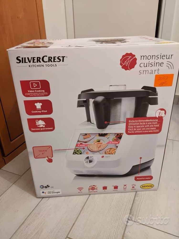 Robot multifunctional Monsieur Cuisine Smart aproape nou