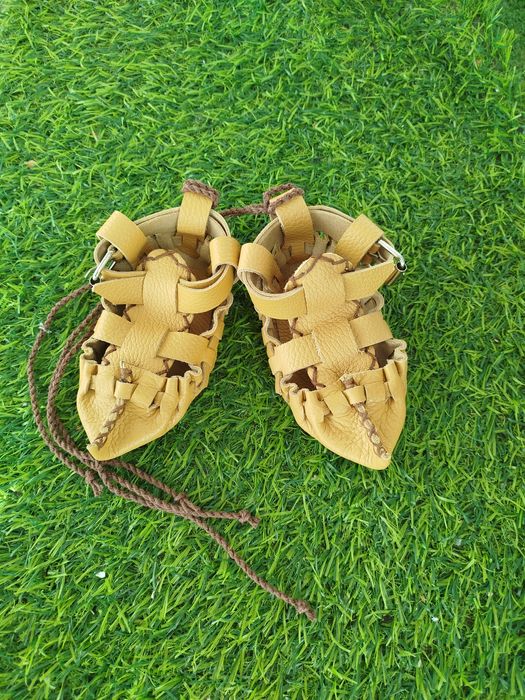 Сувенирани цървули от естествена кожа