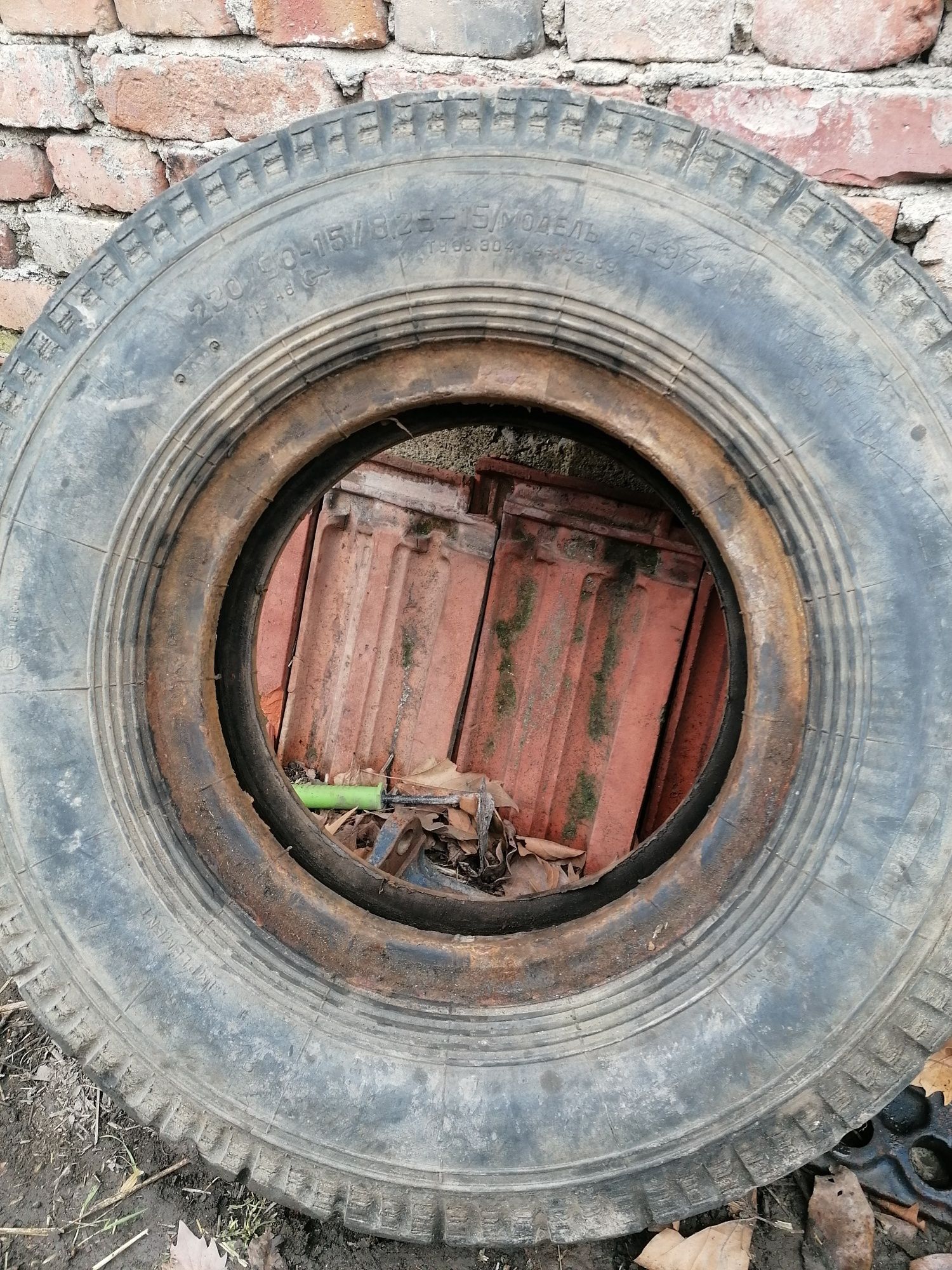 Орбитрол, Човки за немска балировачка форшрид, гуми 8.25 х 15 и джанти