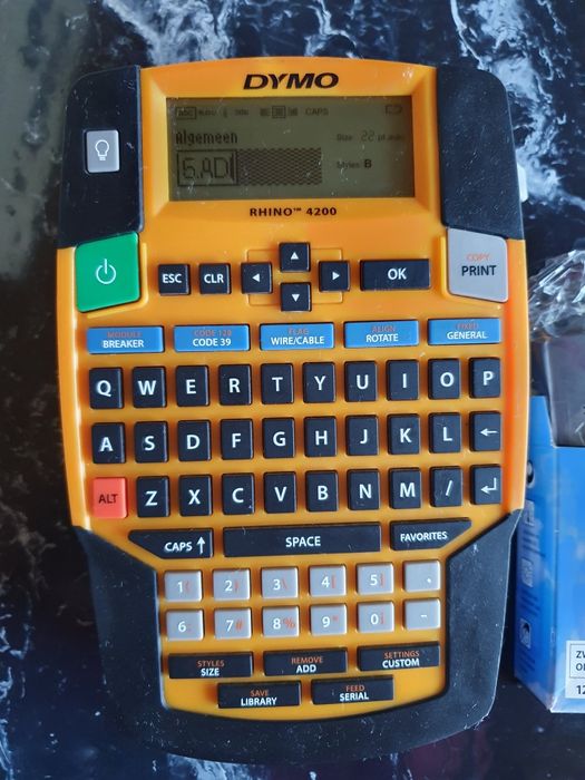 Aparat de etichetat industrial DYMO RHINO 4200