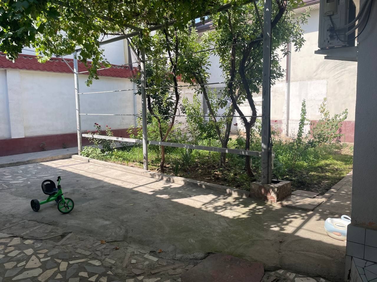 Участок возле дороге для бизнеса