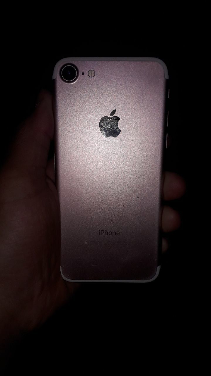 iphone 7 srochna sotiladi