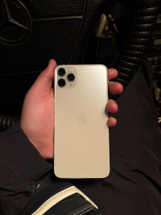 Продам Iphone 11 pro max