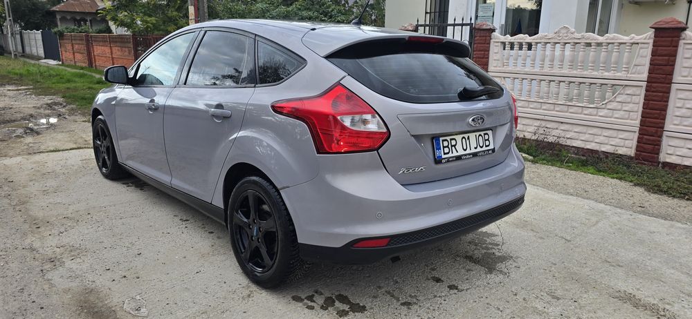Vând Ford Focus MK3