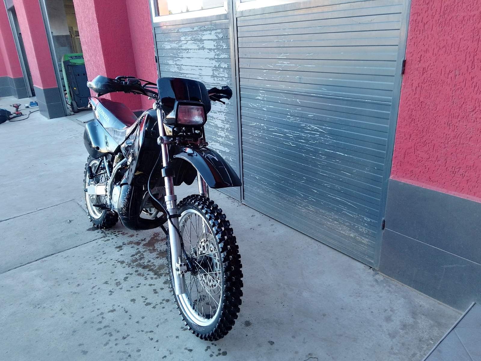 Honda CRM ендуро