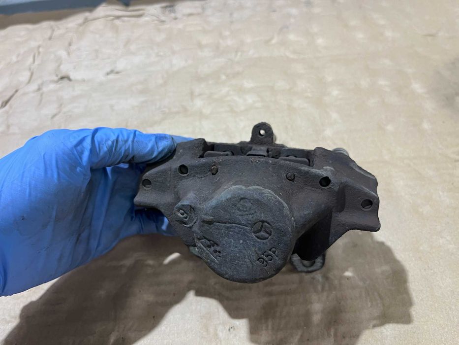 Задни спирачни апарати за Mercedes W202 W208 W210 (2.0 ,M111)