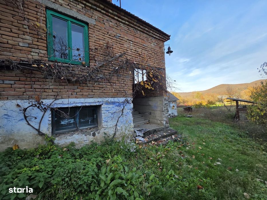 Casă de vânzare în loc Tisa, jud. Hunedoara – doar 37 de min de Deva.