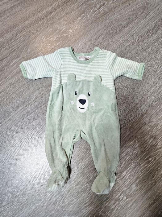 Бебешки ромпари.