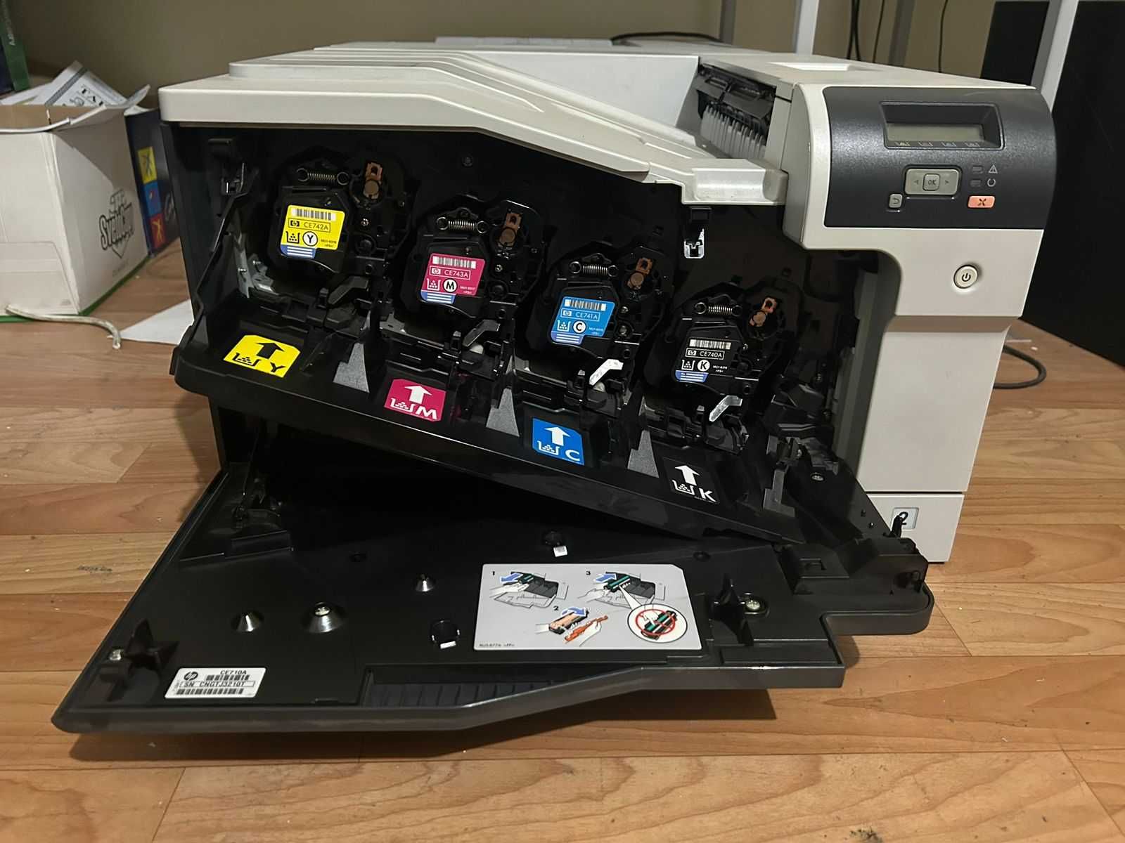 Продам HP COLOR LaserJet Pro CP5225