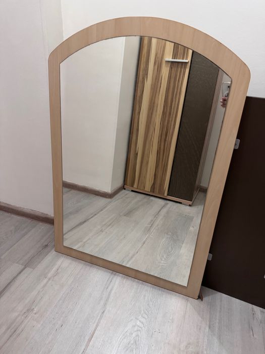 Зеркало 2 шт, в хорошем состоянии