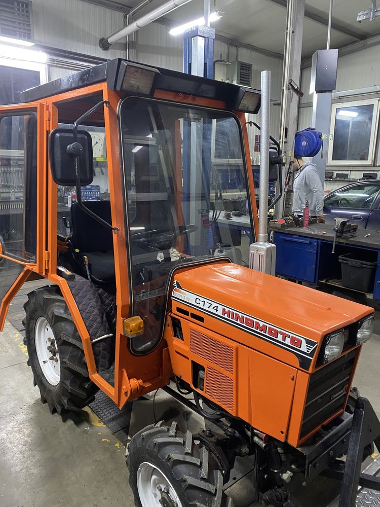 Tractoras Hinomoto C174