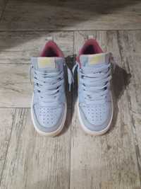 nike courth low unisex