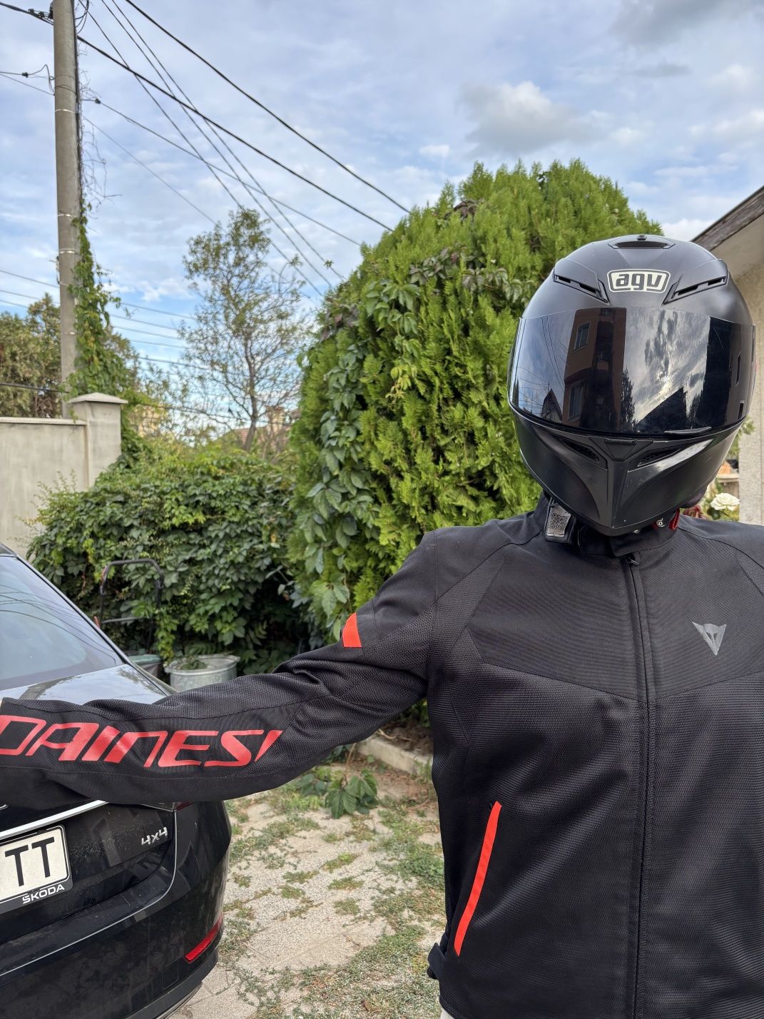 Лятно перфорирано яке Dainese. L размер