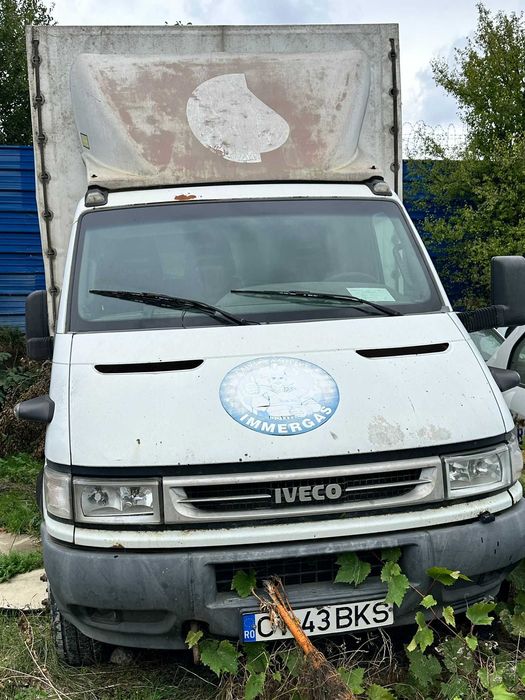 Vand  8 Autoutilitare 6.5T  Iveco Defecte