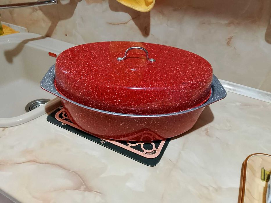 Тава с капак нова!