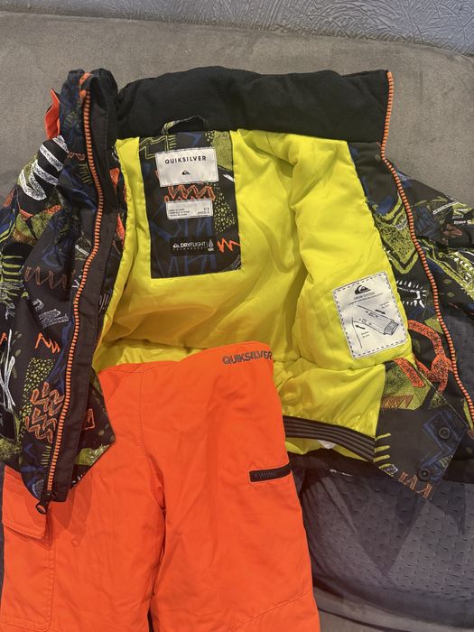 Детски ски екип Quiksilver за 2 години