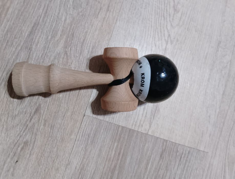 Kendama de vânzare