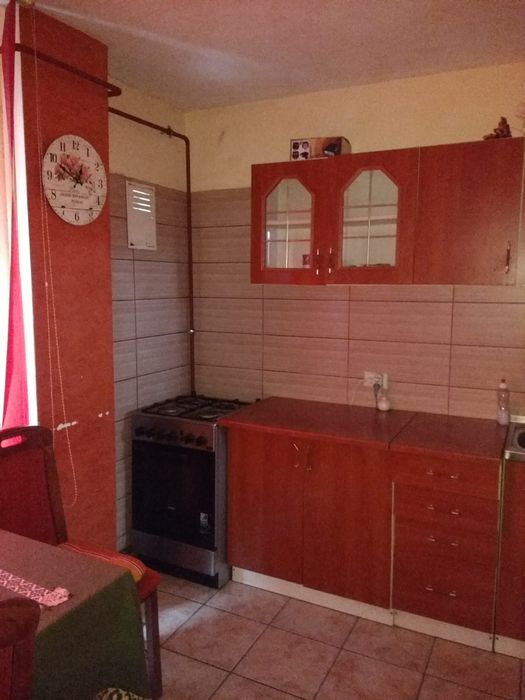 Închiriez garsoniera 300 euro