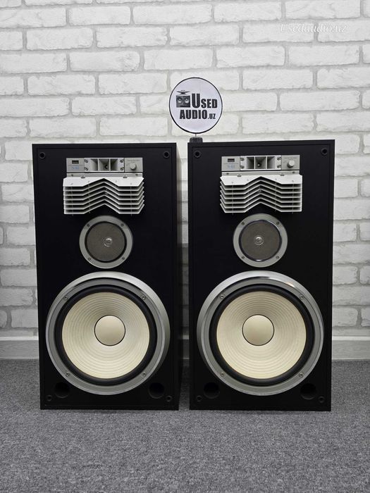 Колонки-акустика  SANSUI S-65  в новом состояние.