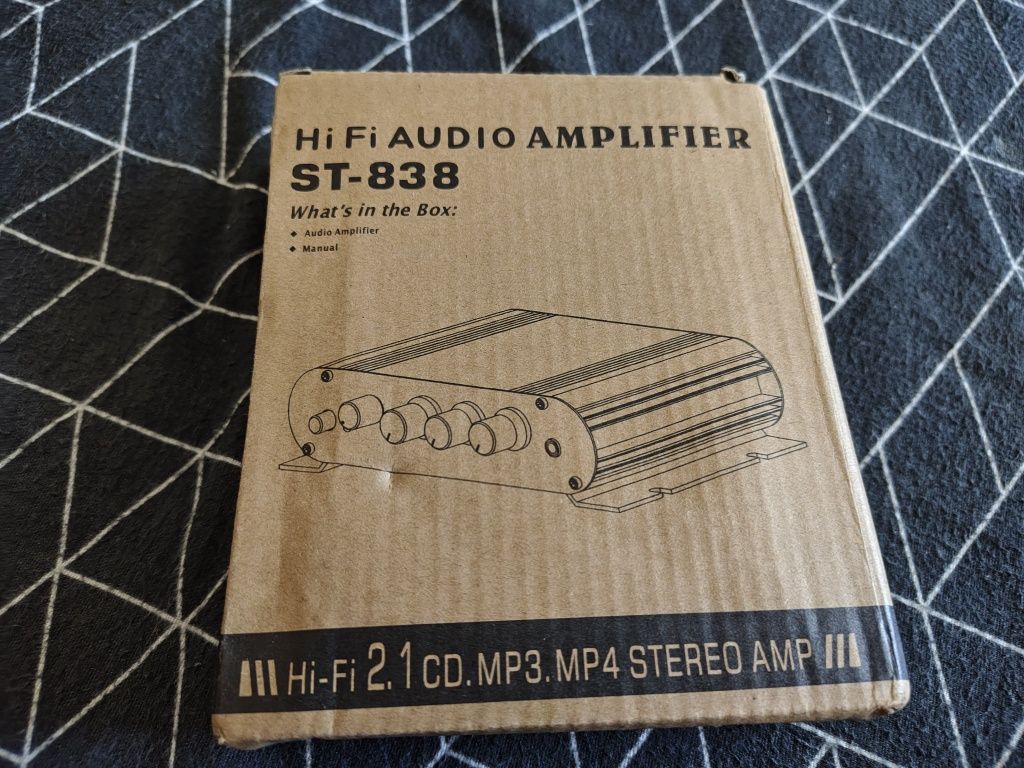 Amplificator auto și de camera