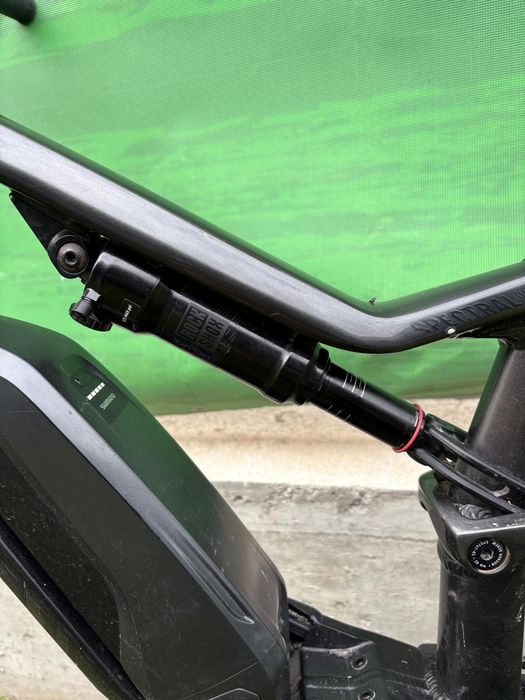 Bicicleta electrica enduro canyon spectral:ON