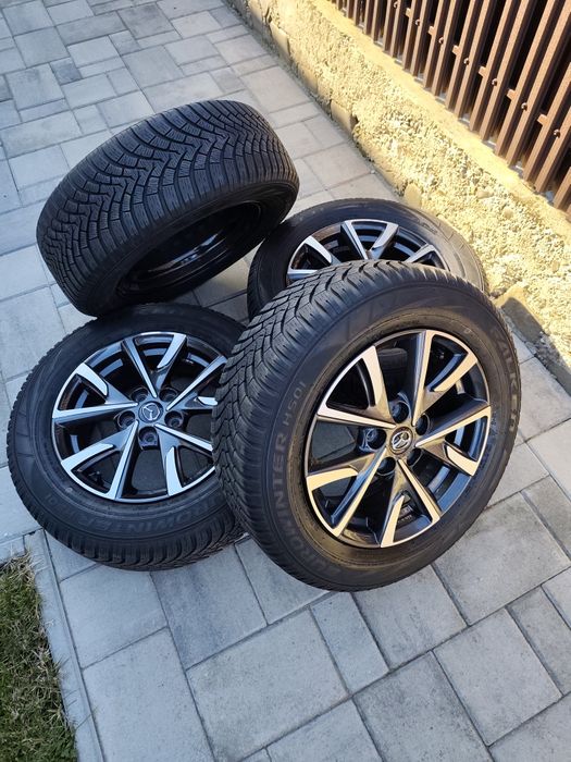 Vând jante originale Mazda