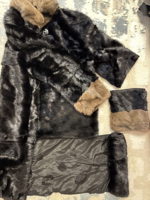 Продаю норковую шубу б/у, размер 56.
