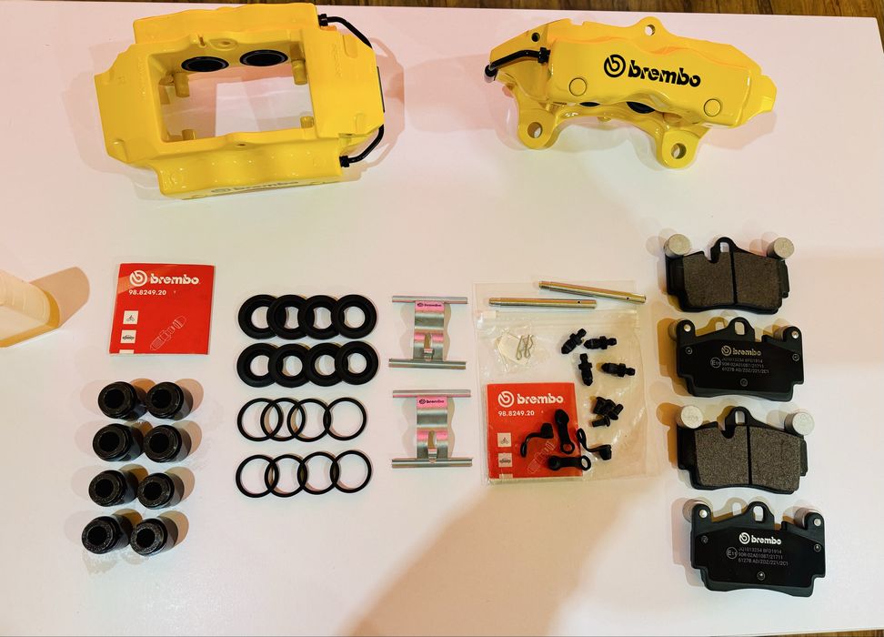 Предни и задни спирачни апарати Brembo от Porsche Cayenne