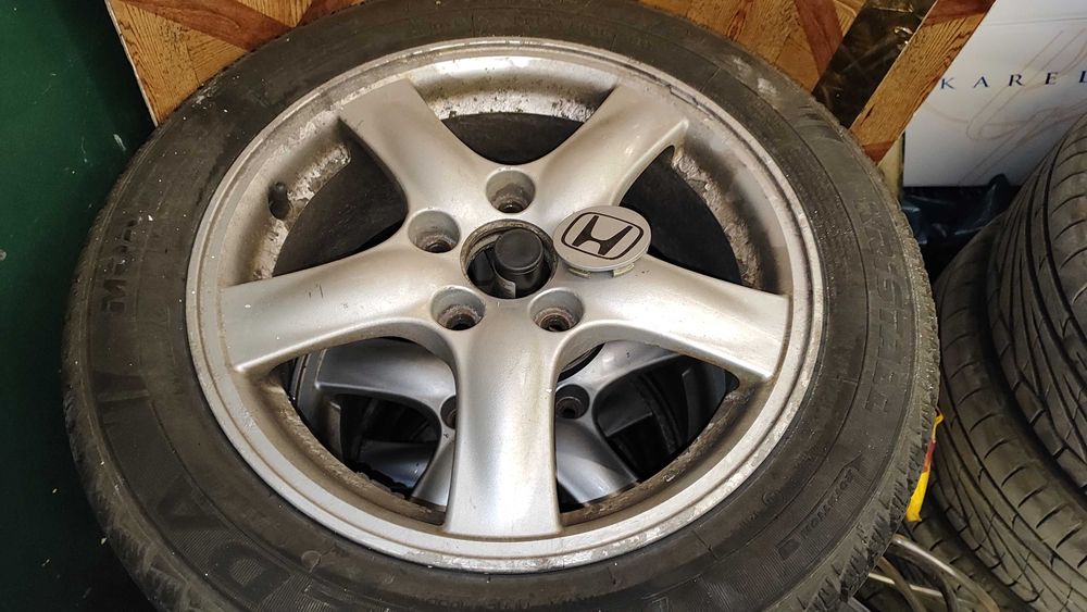 Джанти за Honda със зимни гуми Fulda 205 55 16