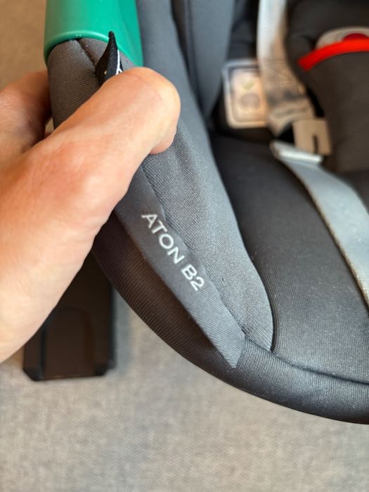 Кошница за кола Cybex AtonB2 + адаптори за количка Cybex