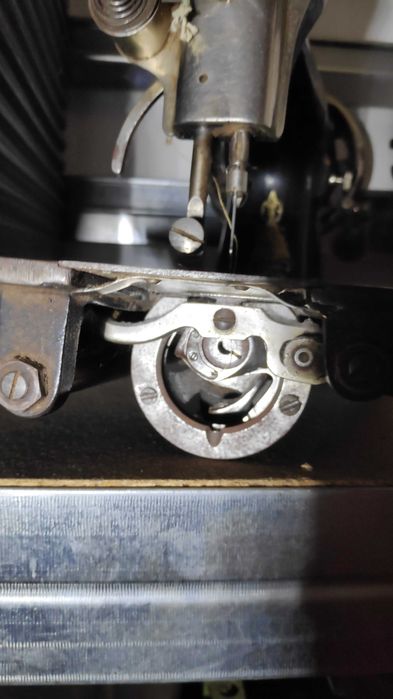 Vând Mașină de Cusut Veche Vintage Frister & Rossmann - Piese/Colecție