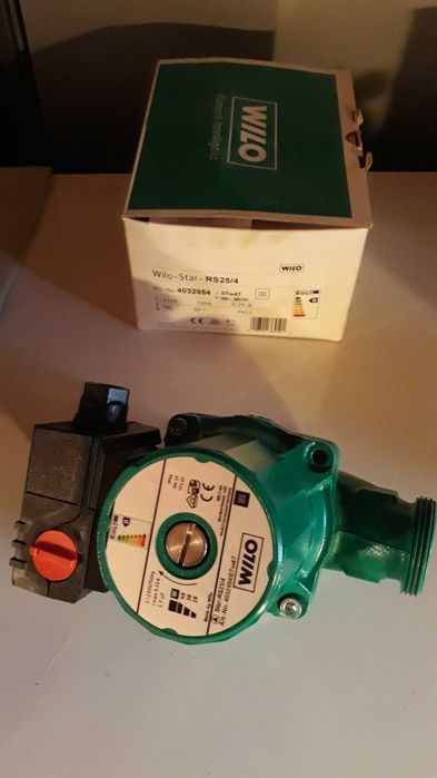 Vand doua pompe de circulatie WILO , RS STAR 25/4 , RS 25/7-3P ,noi.