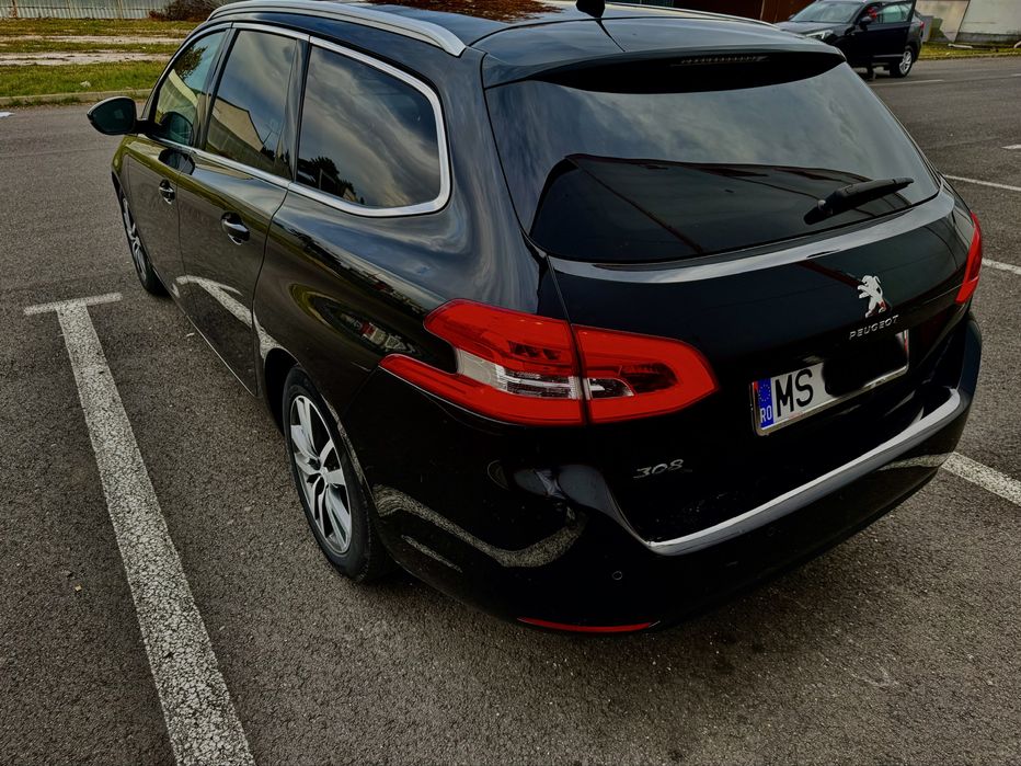 Vand Peugeot 308 1.2 puretech Automat 2018