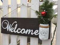 Welcome   sign.    Decoratiune   din   lemn