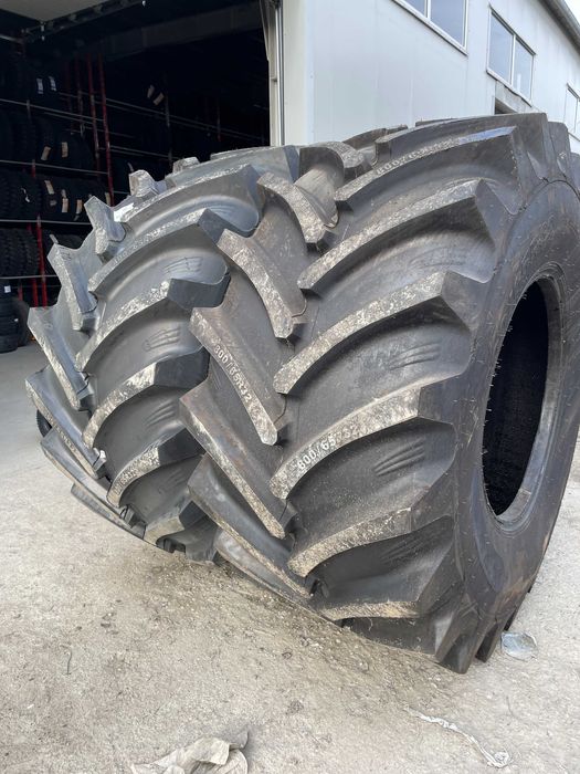 Anvelope 800/65R32 noi radiale pentru combina marca OZKA