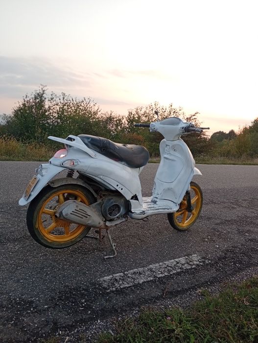 Scuter Piaggio liberti 125