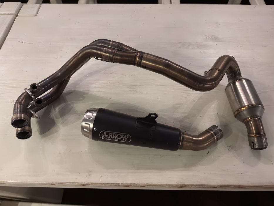 Evacuare Arrow Pro-Race Full Titan