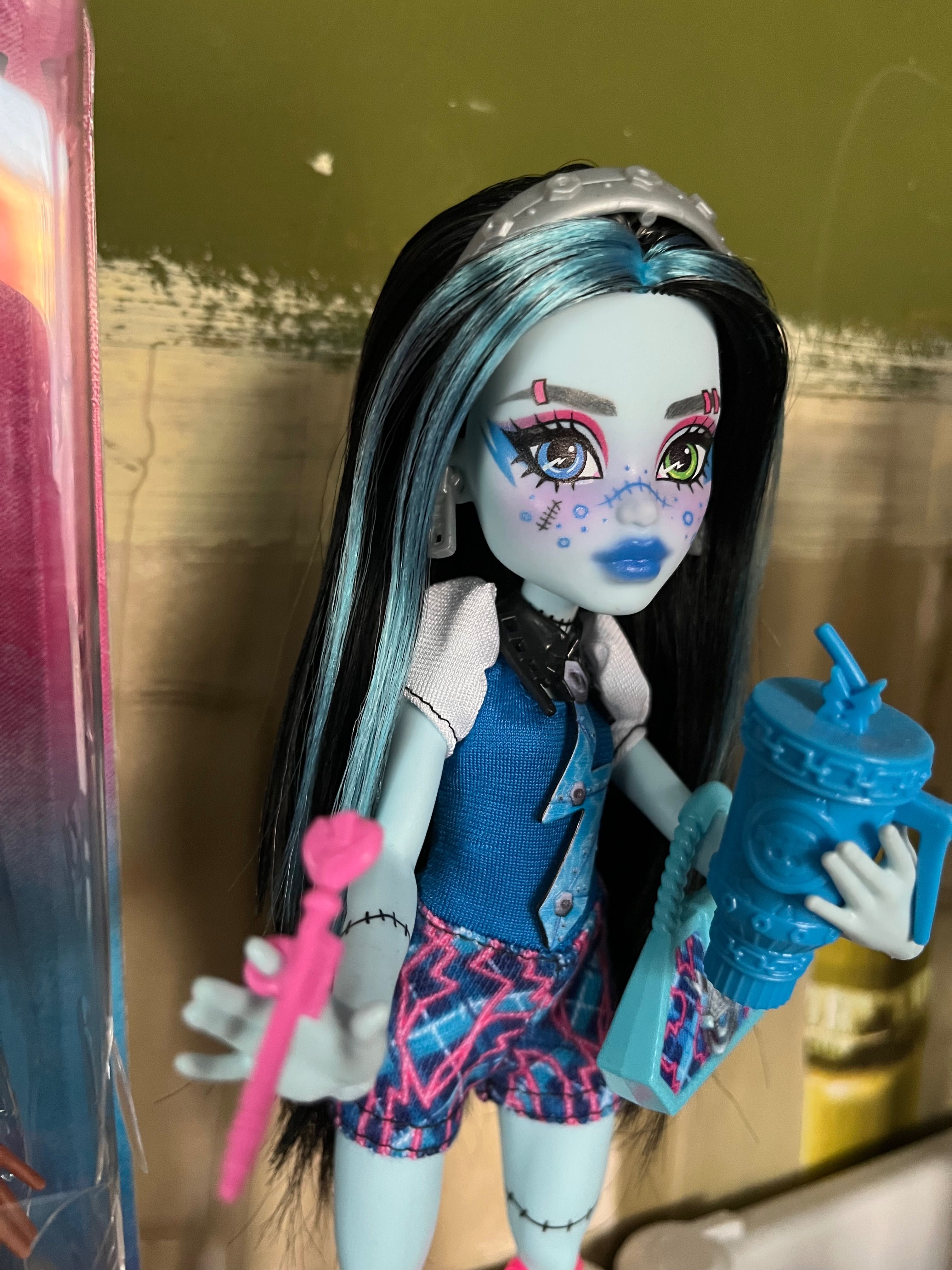 Monster High Frankie Stein Buried Secters 2 кукла Монстър Хай Франки