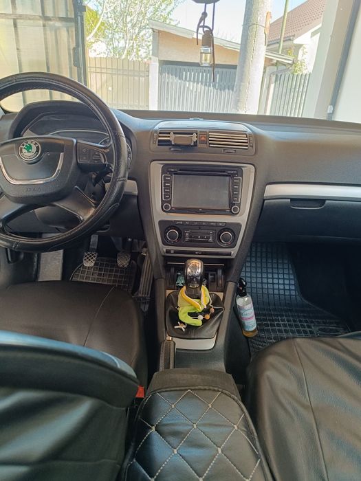 Vând Skoda Octavia 2 din 2010