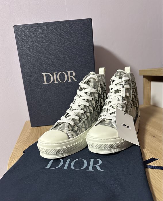 Dior B23 High.