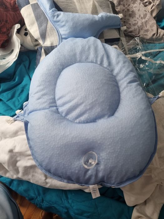 Бебешки неща - одеяло, шал и шапка, Севи бебе за вана