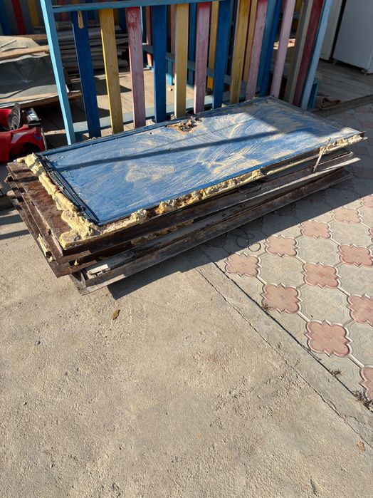 Железный двер 4-5 штук