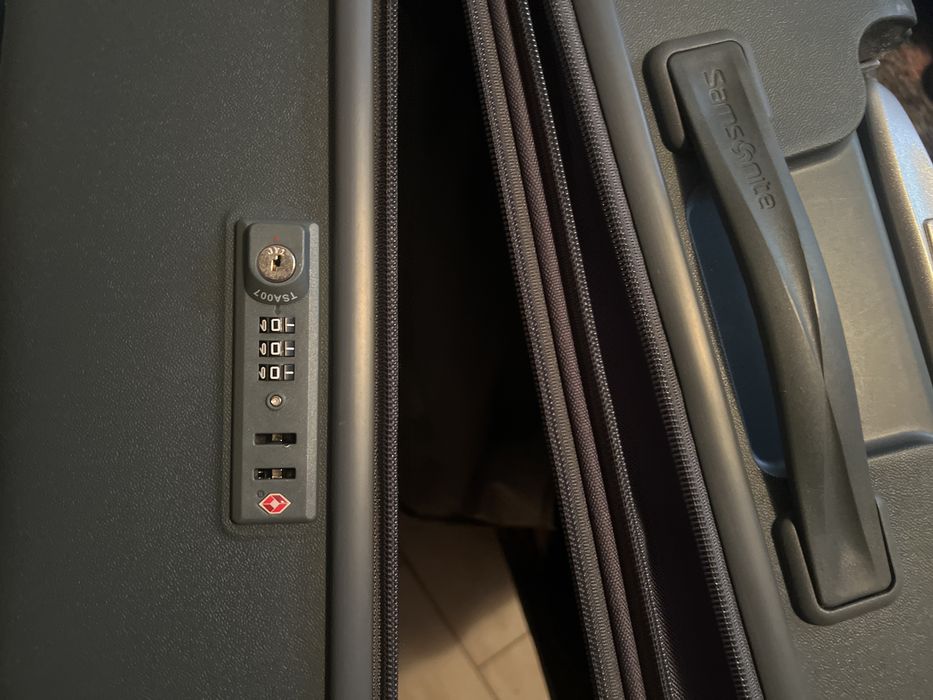 Куфари на Samsonite
