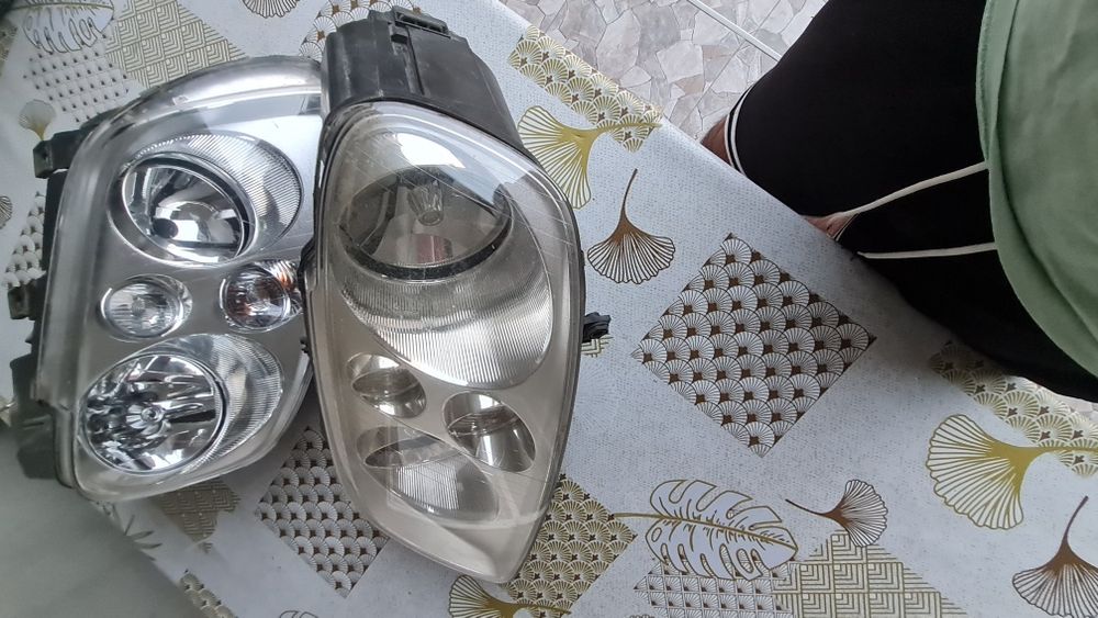 Faruri Vw Touran 2004