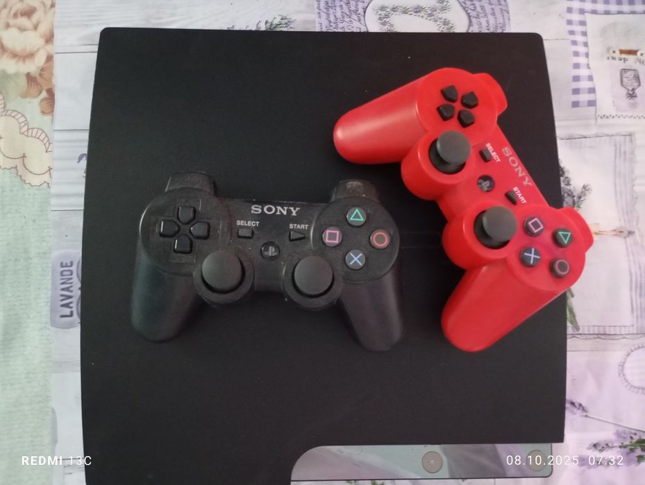 Прошитая PlayStation 3 в отличном состоянии