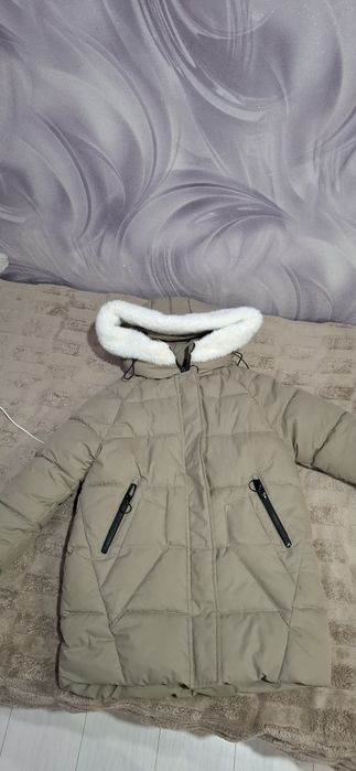 Зимняя куртка на девочку