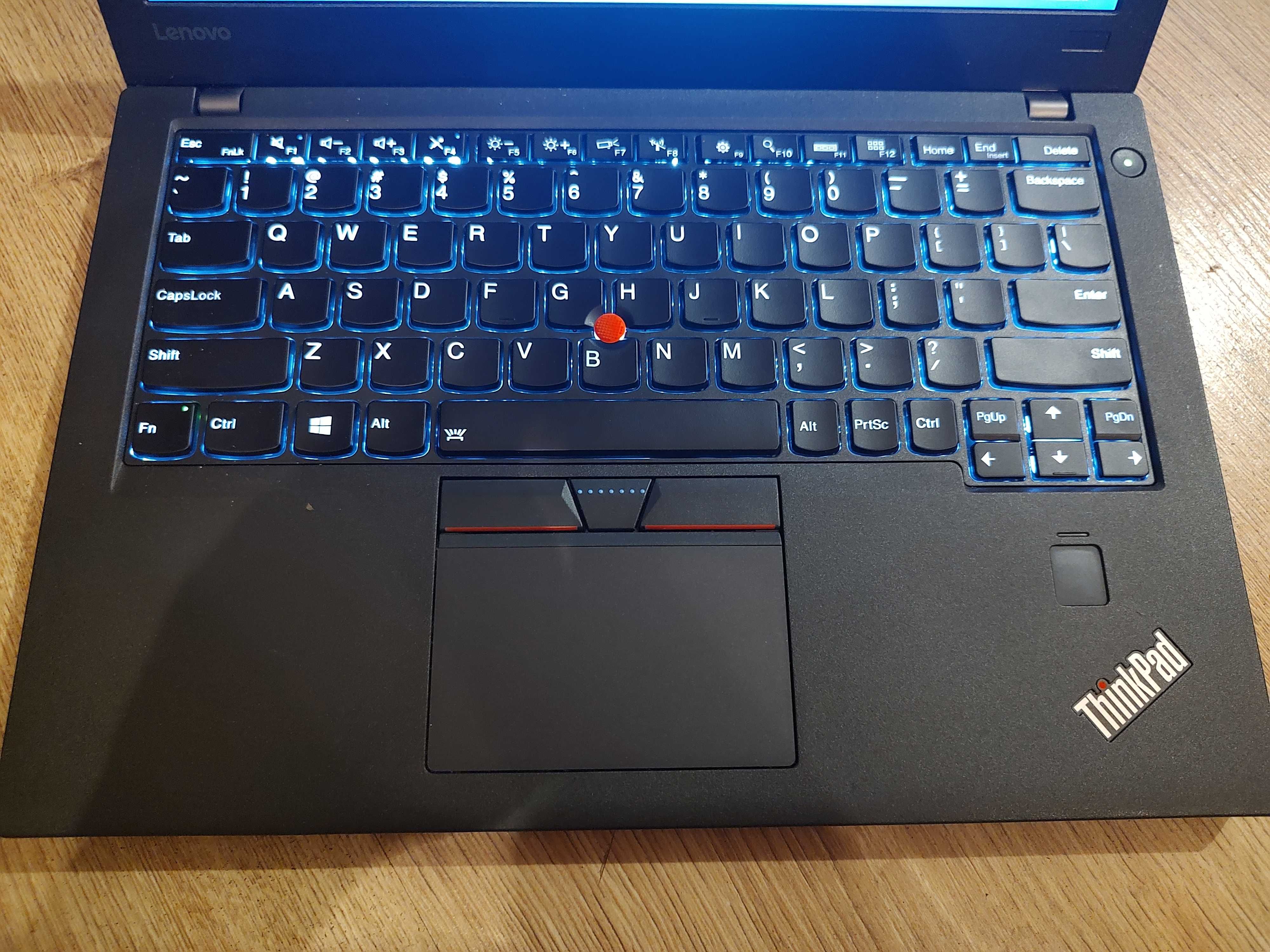 Лаптоп Lenovo x270