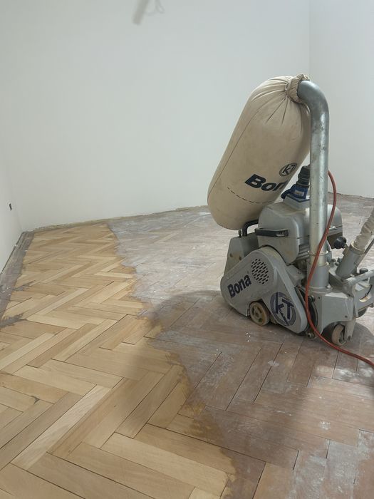 Rașchetat, recondiționat ,reparat,insertizat parchet masiv și stratifi