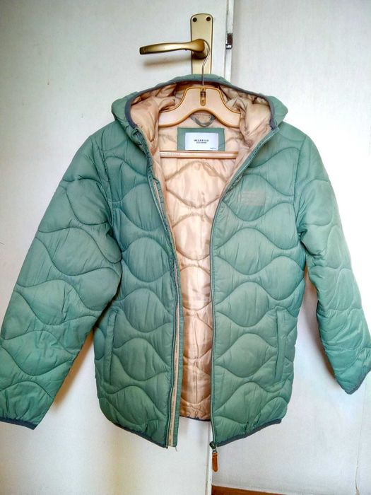 Топло детско яке RESERVED, унисекс, размер 146-152, 10-11г., с подарък