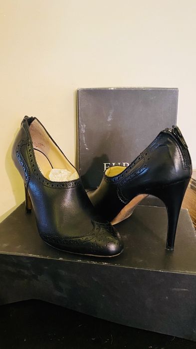 Обувки за тясно краче Furla 38